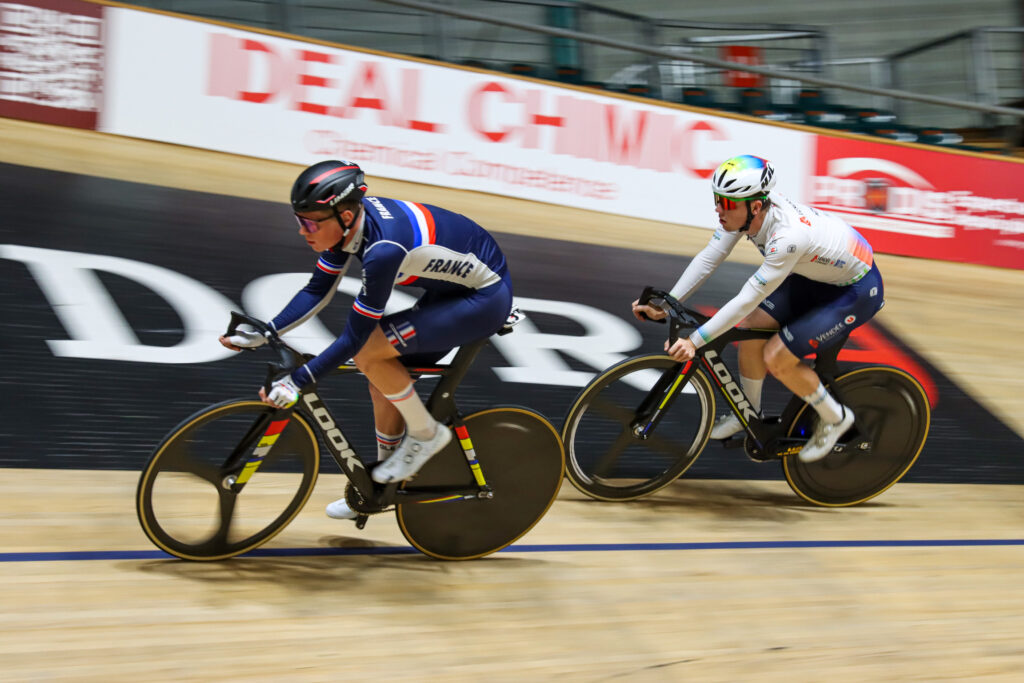 EF6C10C8-0BAB-45CE-880E-014C6934A7BE