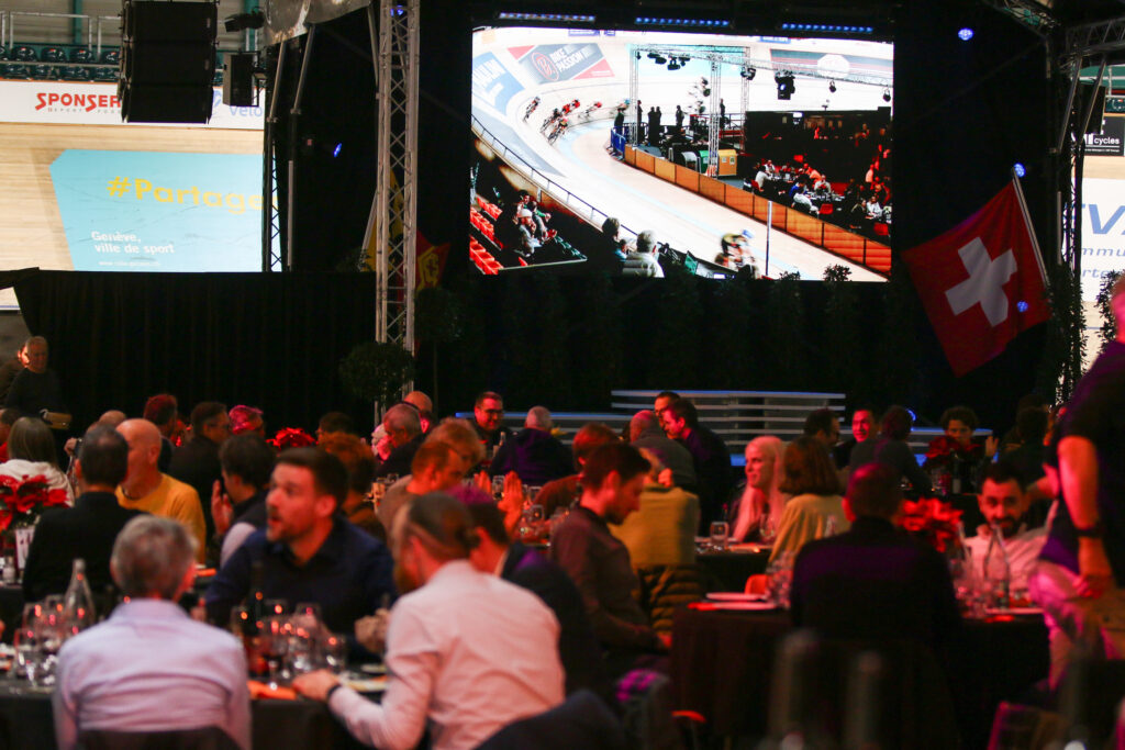 F49284C5-A949-446B-832E-D0BDACBDB24F